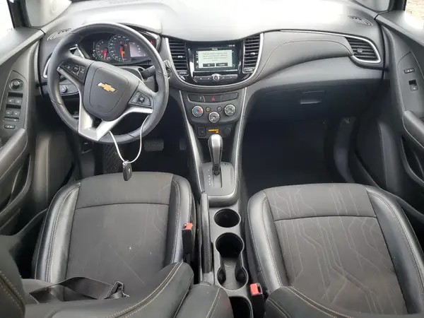 KL7CJLSB2HB231487 2017 CHEVROLET TRAX - Image 8