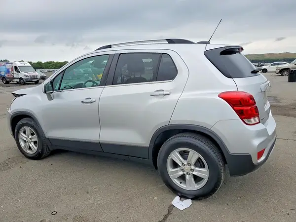 KL7CJLSB2HB232154 2017 CHEVROLET TRAX - Image 2