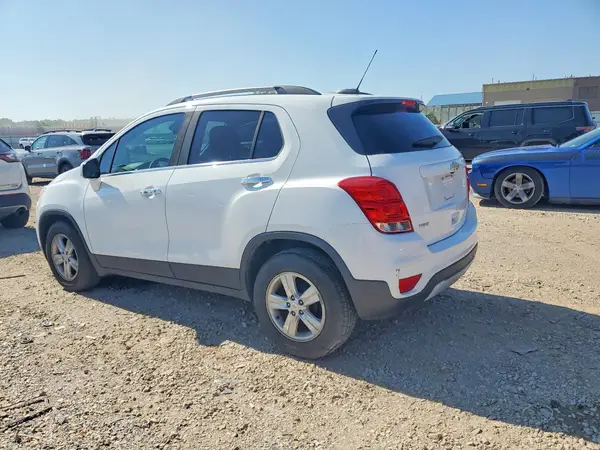 KL7CJLSB2HB238911 2017 CHEVROLET TRAX - Image 2