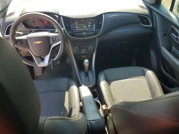 KL7CJLSB2HB238911 2017 CHEVROLET TRAX - Image 8