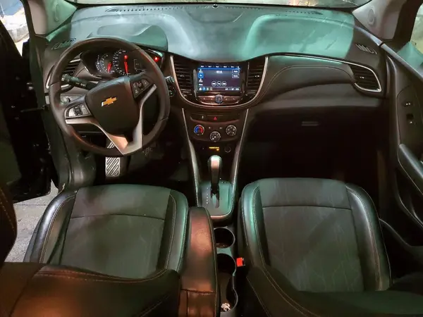 KL7CJLSB2JB617686 2018 CHEVROLET TRAX - Image 8