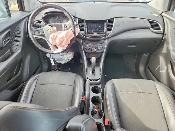 KL7CJLSB2JB646184 2018 CHEVROLET TRAX - Image 8