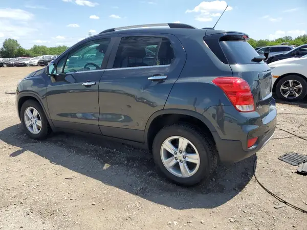 KL7CJLSB2JB664281 2018 CHEVROLET TRAX - Image 2