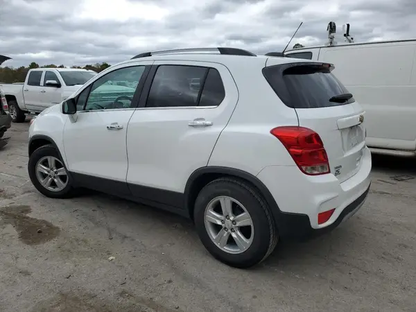KL7CJLSB2JB680464 2018 CHEVROLET TRAX - Image 2