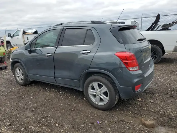 KL7CJLSB2JB693909 2018 CHEVROLET TRAX - Image 2