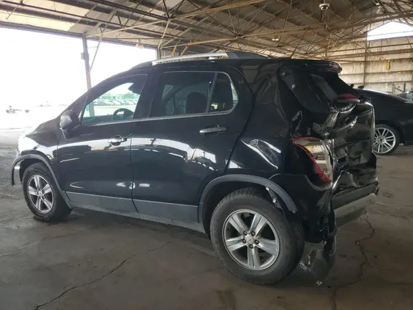 KL7CJLSB2KB744133 2019 CHEVROLET TRAX - Image 2