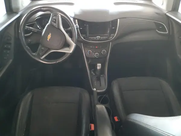 KL7CJLSB2KB744133 2019 CHEVROLET TRAX - Image 8