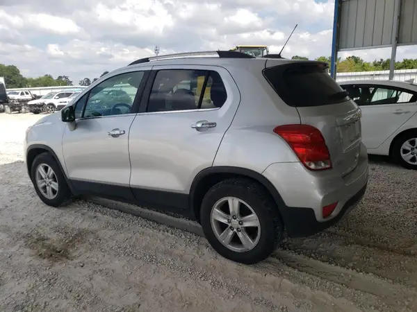 KL7CJLSB2KB753544 2019 CHEVROLET TRAX - Image 2