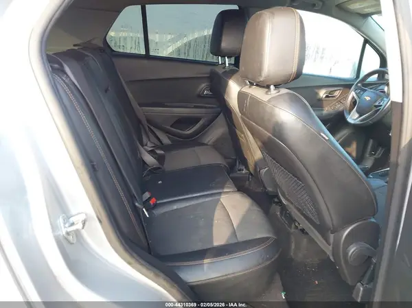 KL7CJLSB2KB816898 2019 CHEVROLET TRAX - Image 8