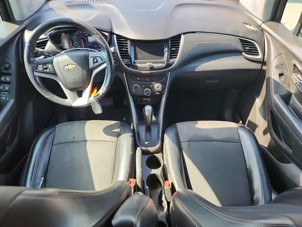 KL7CJLSB2KB871500 2019 CHEVROLET TRAX - Image 8