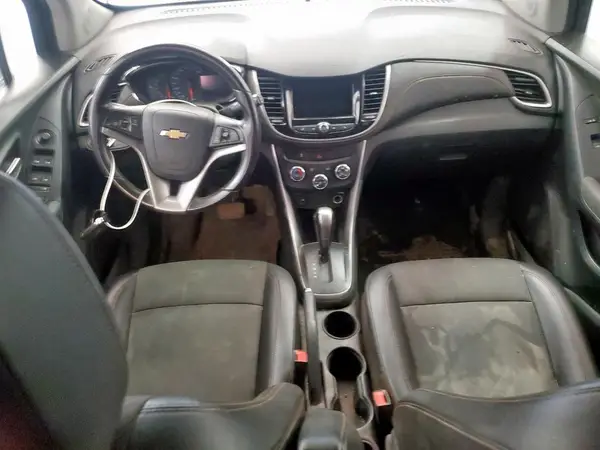 KL7CJLSB2KB903877 2019 CHEVROLET TRAX - Image 8