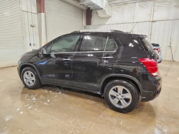 KL7CJLSB2KB908254 2019 CHEVROLET TRAX - Image 2