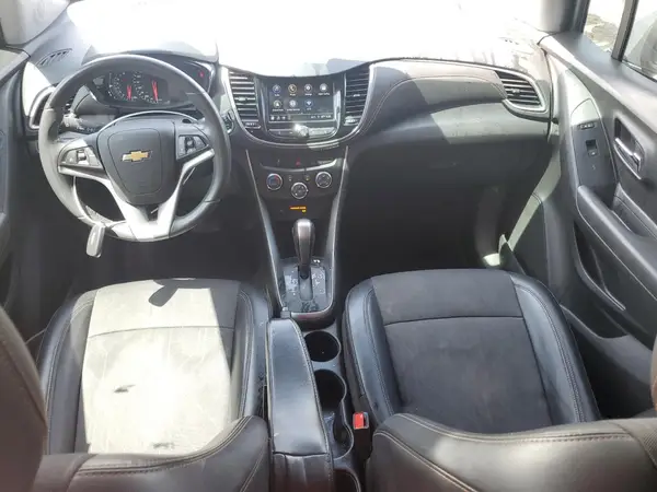 KL7CJLSB2KB939603 2019 CHEVROLET TRAX - Image 8