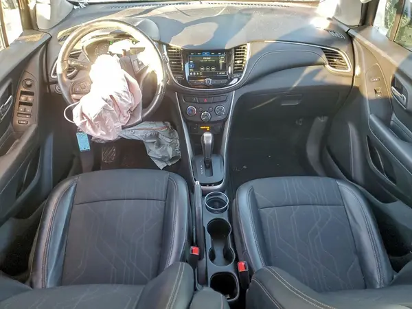 KL7CJLSB2KB940346 2019 CHEVROLET TRAX - Image 8