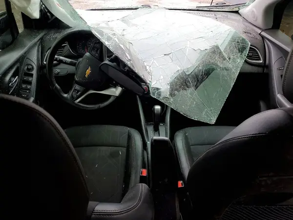 KL7CJLSB2KB946017 2019 CHEVROLET TRAX - Image 8