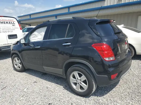 KL7CJLSB2KB947250 2019 CHEVROLET TRAX - Image 2