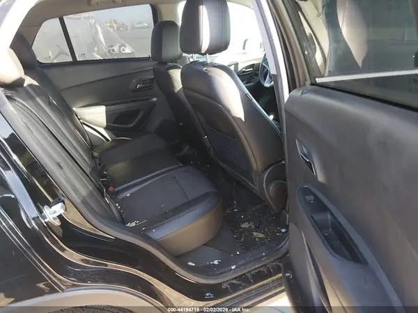 KL7CJLSB2KB952786 2019 CHEVROLET TRAX - Image 8