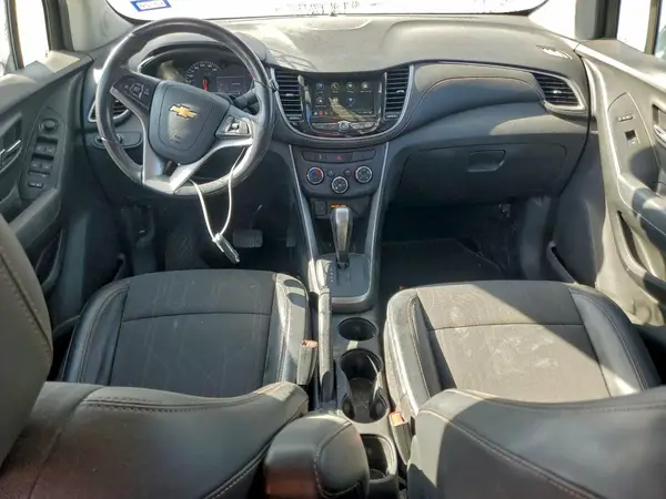 KL7CJLSB2KB959673 2019 CHEVROLET TRAX - Image 8