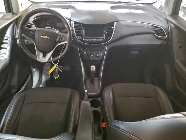 KL7CJLSB2KB963013 2019 CHEVROLET TRAX - Image 8