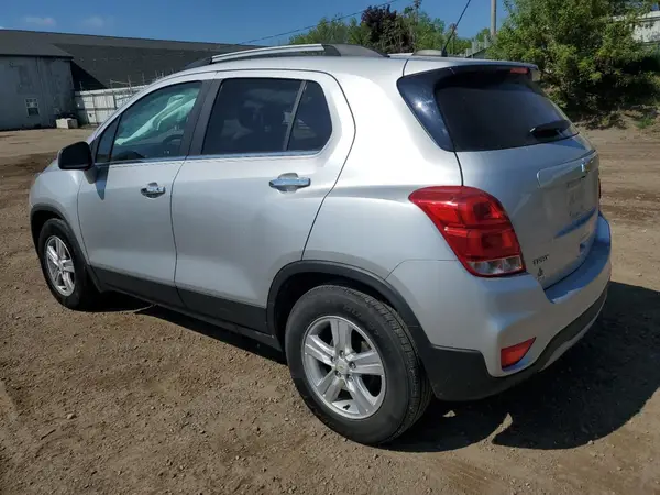 KL7CJLSB2LB002350 2020 CHEVROLET TRAX - Image 2