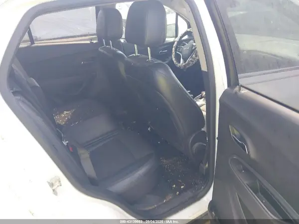 KL7CJLSB2LB005443 2020 CHEVROLET TRAX - Image 8