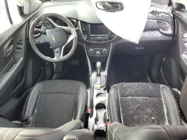 KL7CJLSB2LB007791 2020 CHEVROLET TRAX - Image 8