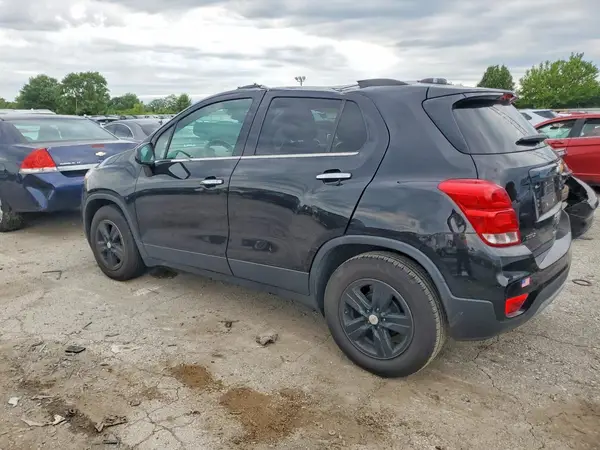 KL7CJLSB2LB009878 2020 CHEVROLET TRAX - Image 2