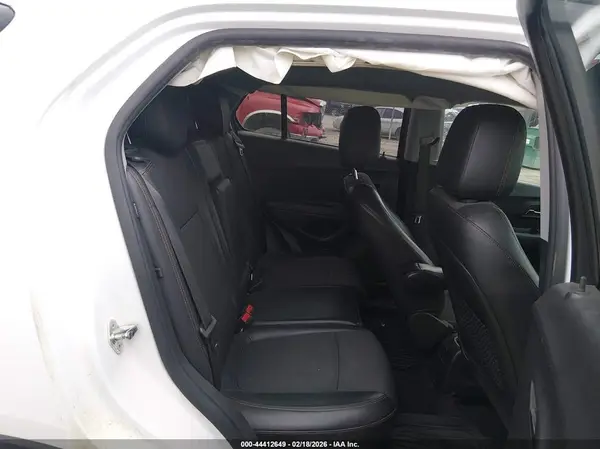 KL7CJLSB2LB011128 2020 CHEVROLET TRAX - Image 8