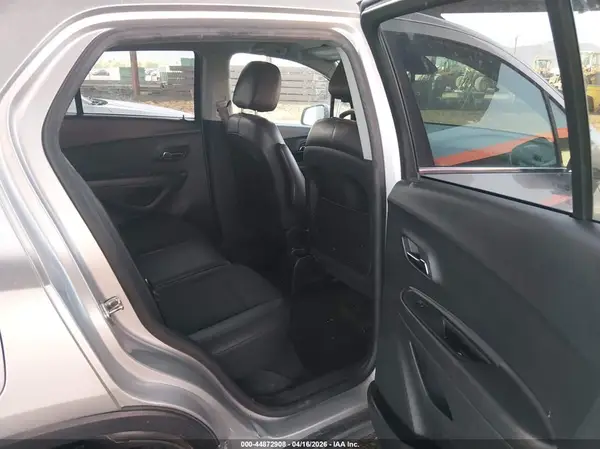 KL7CJLSB2LB023229 2020 CHEVROLET TRAX - Image 8