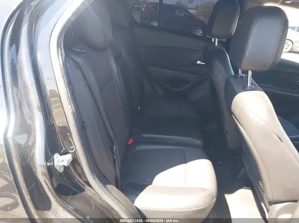 KL7CJLSB2LB031086 2020 CHEVROLET TRAX - Image 8