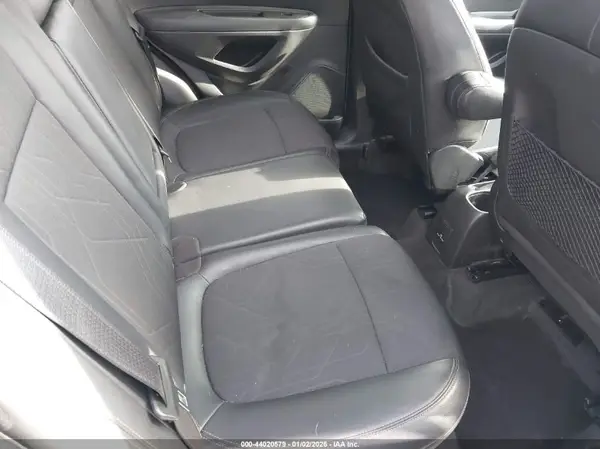 KL7CJLSB2LB031265 2020 CHEVROLET TRAX - Image 8