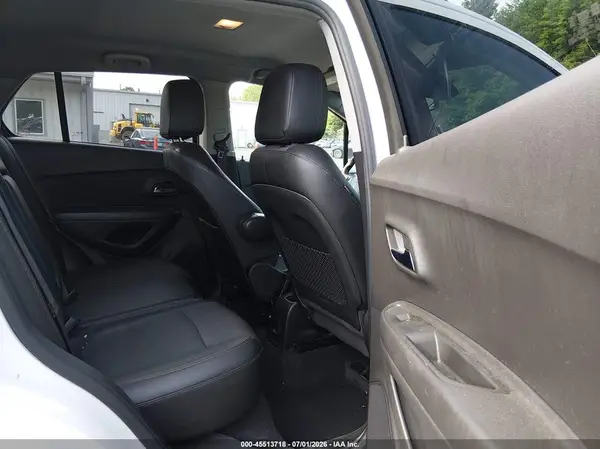 KL7CJLSB2LB032609 2020 CHEVROLET TRAX - Image 8