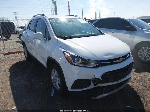 KL7CJLSB2LB043836 2020 CHEVROLET TRAX - Image 1