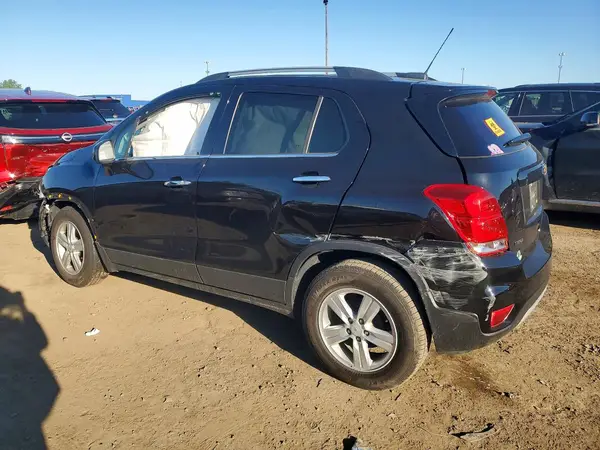 KL7CJLSB2LB049037 2020 CHEVROLET TRAX - Image 2