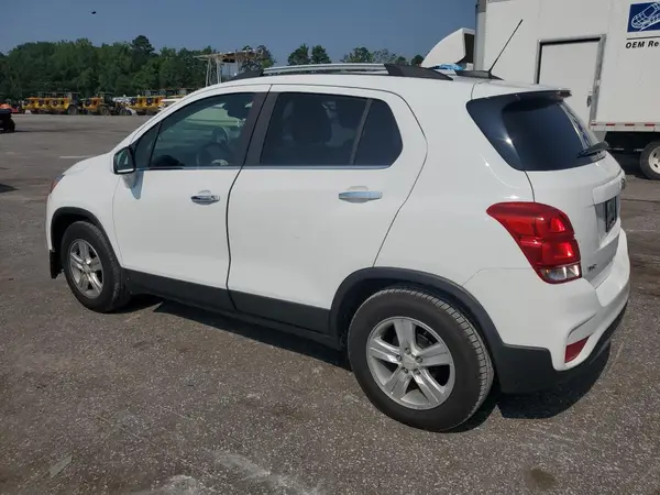 KL7CJLSB2LB057459 2020 CHEVROLET TRAX - Image 2