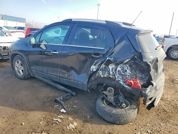 KL7CJLSB2LB071684 2020 CHEVROLET TRAX - Image 2