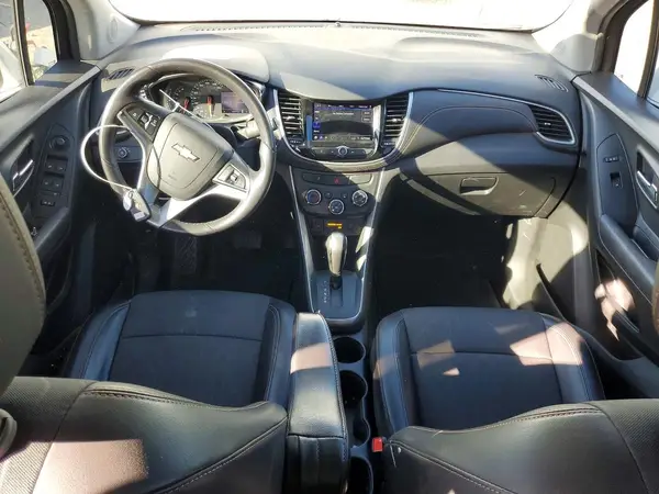 KL7CJLSB2LB086055 2020 CHEVROLET TRAX - Image 8