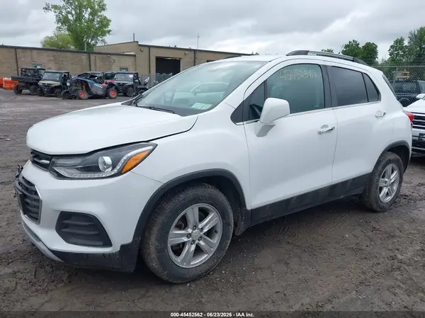 KL7CJLSB2LB086296 2020 CHEVROLET TRAX - Image 2