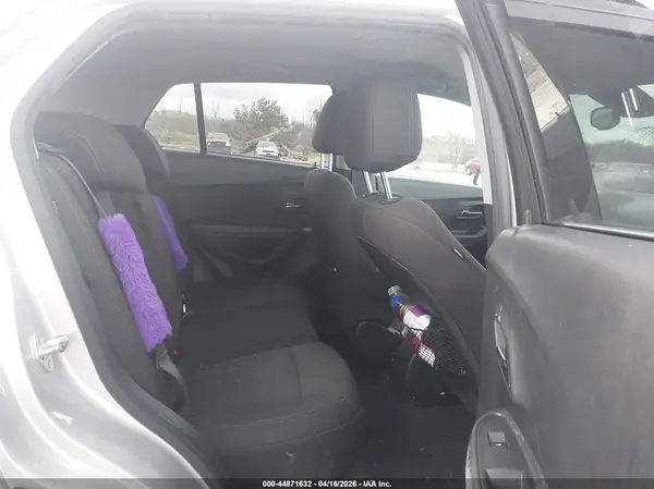 KL7CJLSB2LB314605 2020 CHEVROLET TRAX - Image 8