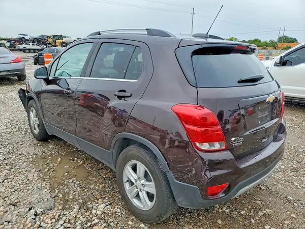 KL7CJLSB2LB340508 2020 CHEVROLET TRAX - Image 2