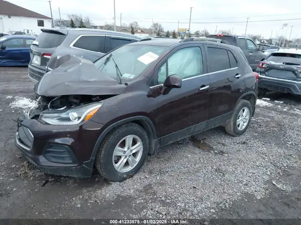 KL7CJLSB2LB340945 2020 CHEVROLET TRAX - Image 2