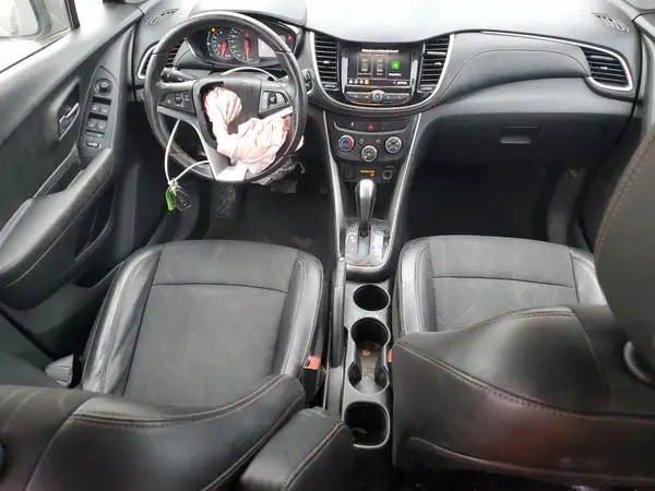 KL7CJLSB2LB348673 2020 CHEVROLET TRAX - Image 8