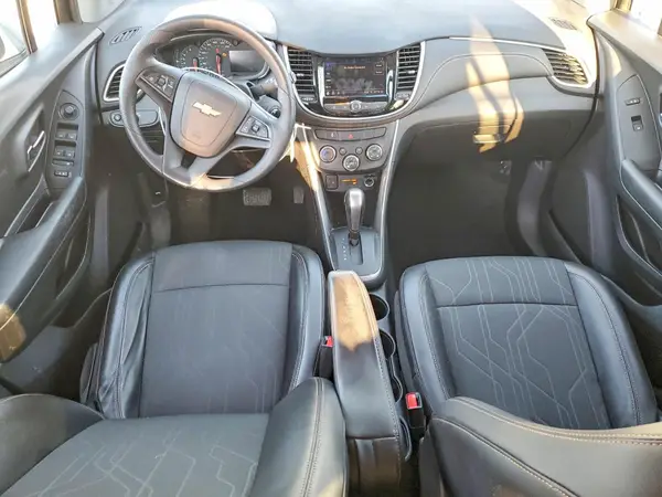KL7CJLSB2MB308191 2021 CHEVROLET TRAX - Image 8