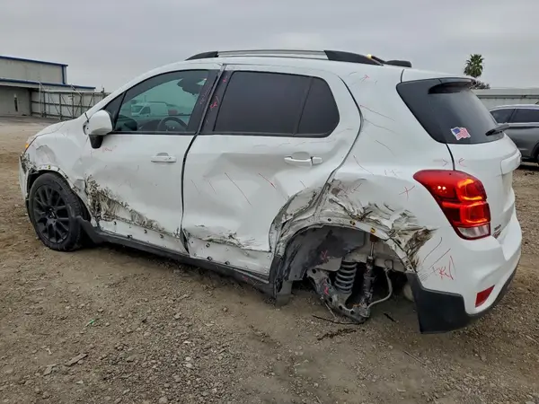 KL7CJLSB2MB308479 2021 CHEVROLET TRAX - Image 2