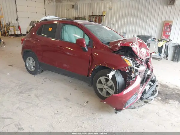 KL7CJLSB2MB321538 2021 CHEVROLET TRAX - Image 1
