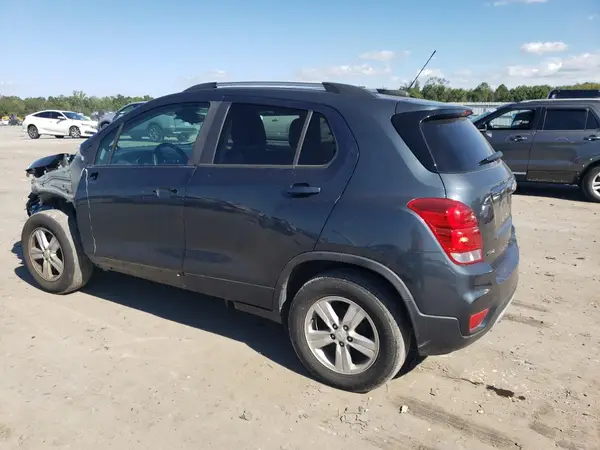 KL7CJLSB2MB321796 2021 CHEVROLET TRAX - Image 2