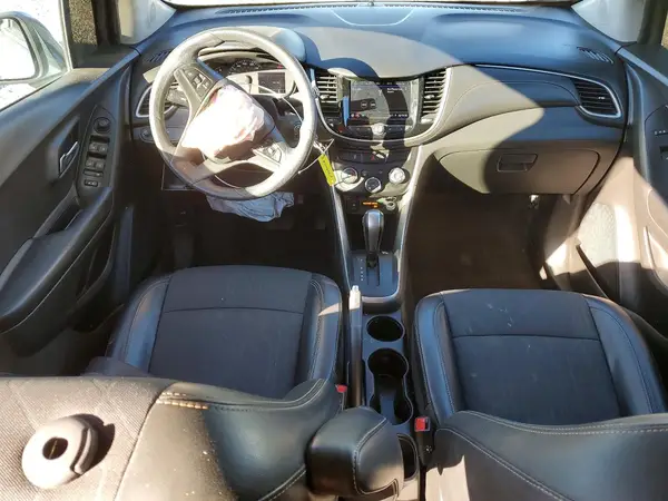 KL7CJLSB2MB326657 2021 CHEVROLET TRAX - Image 8