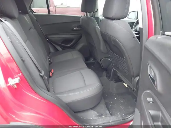KL7CJLSB3GB557944 2016 CHEVROLET TRAX - Image 8
