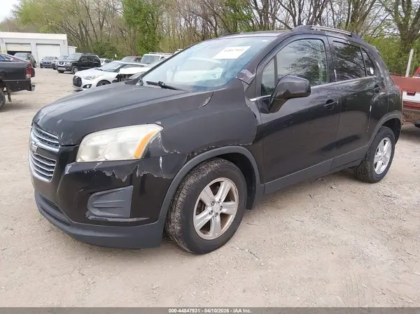 KL7CJLSB3GB576543 2016 CHEVROLET TRAX - Image 2