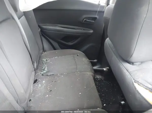 KL7CJLSB3GB651869 2016 CHEVROLET TRAX - Image 8